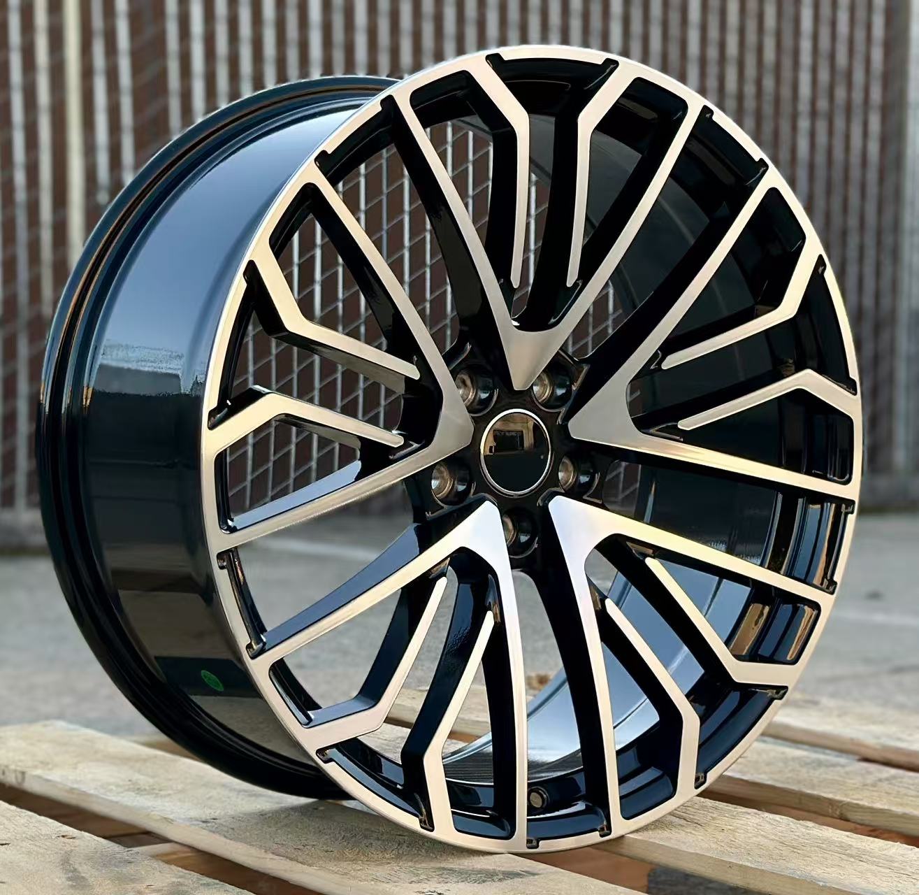 19x8.5" Multispoke Style Black Machined Face Wheels - Fits Audi A3/A4/A5/A6/A7/A8, Q5/Q7, E-Tron & S/RS Models