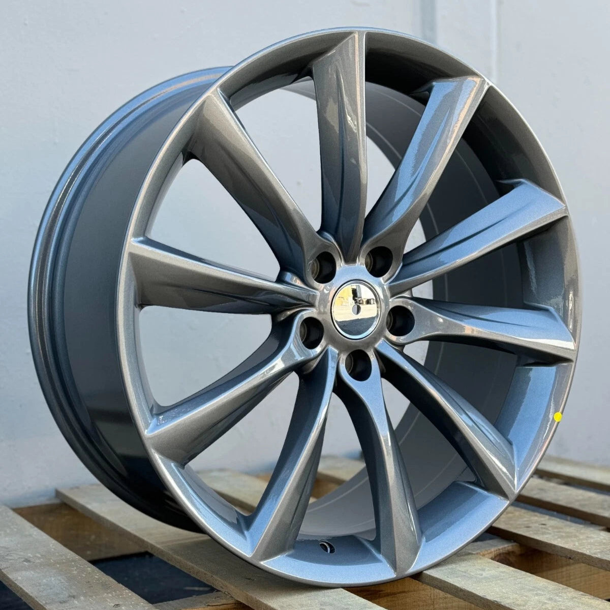 18x8.5" Turbine Style Gunmetal Machined Face Wheels - Fit Tesla Model 3 & Model Y