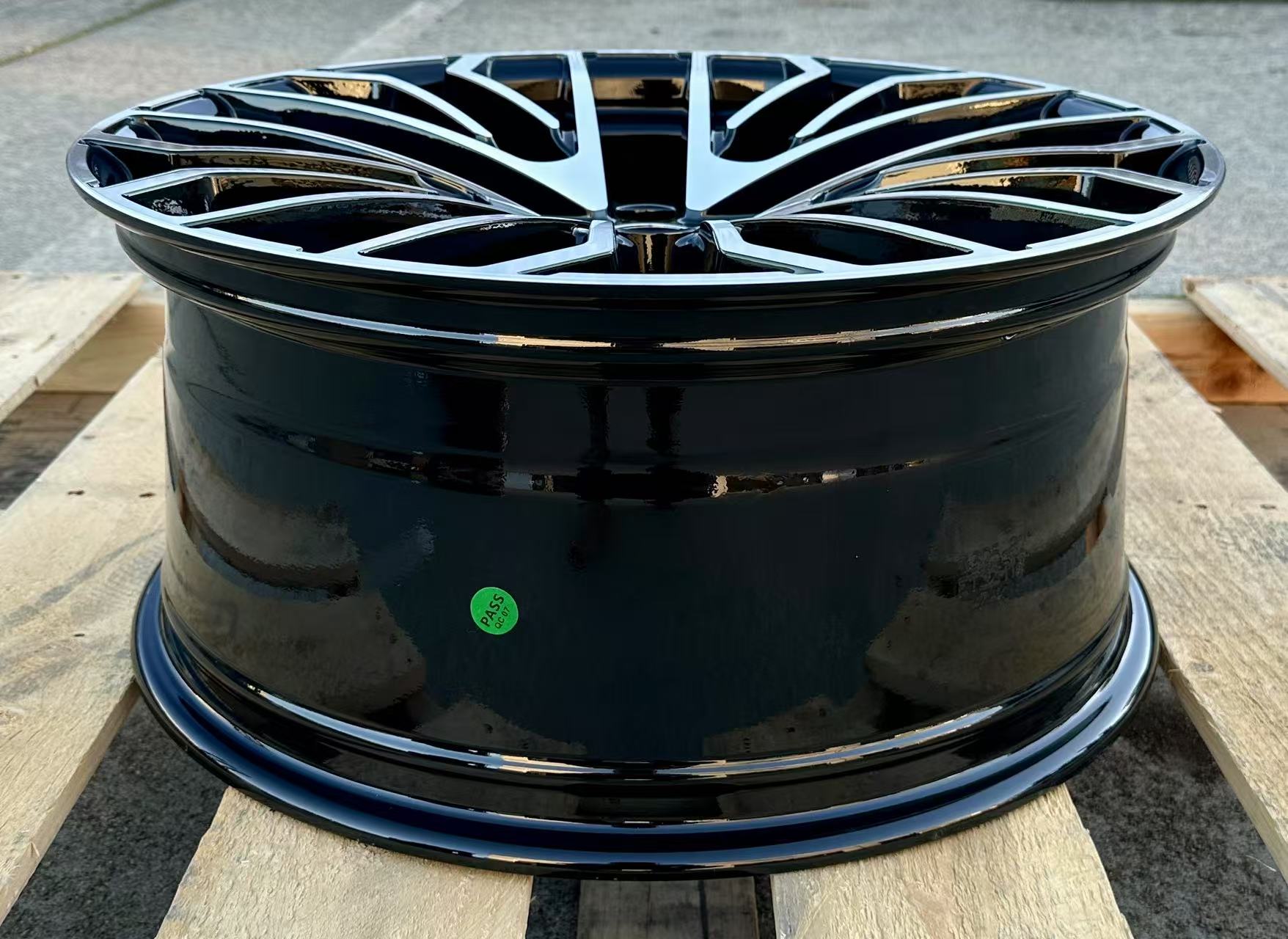 19x8.5" Multispoke Style Black Machined Face Wheels - Fits Audi A3/A4/A5/A6/A7/A8, Q5/Q7, E-Tron & S/RS Models